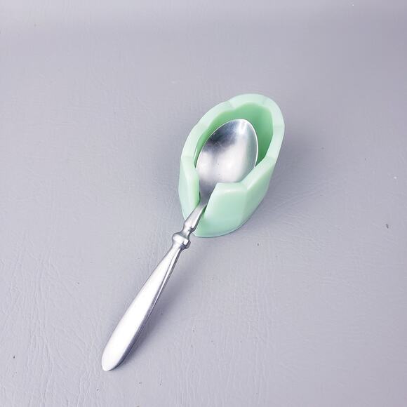 Mosser Glass 2-3/4 Inch Jadeite Glass Scalloped Spoon Rest - Picture 10 of 12